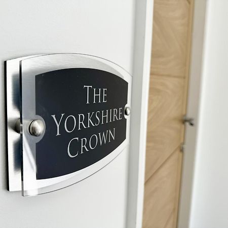 The Yorkshire Crown - Luxury Apartment - Free Parking Nearby ฮาร์โรเกต ภายนอก รูปภาพ