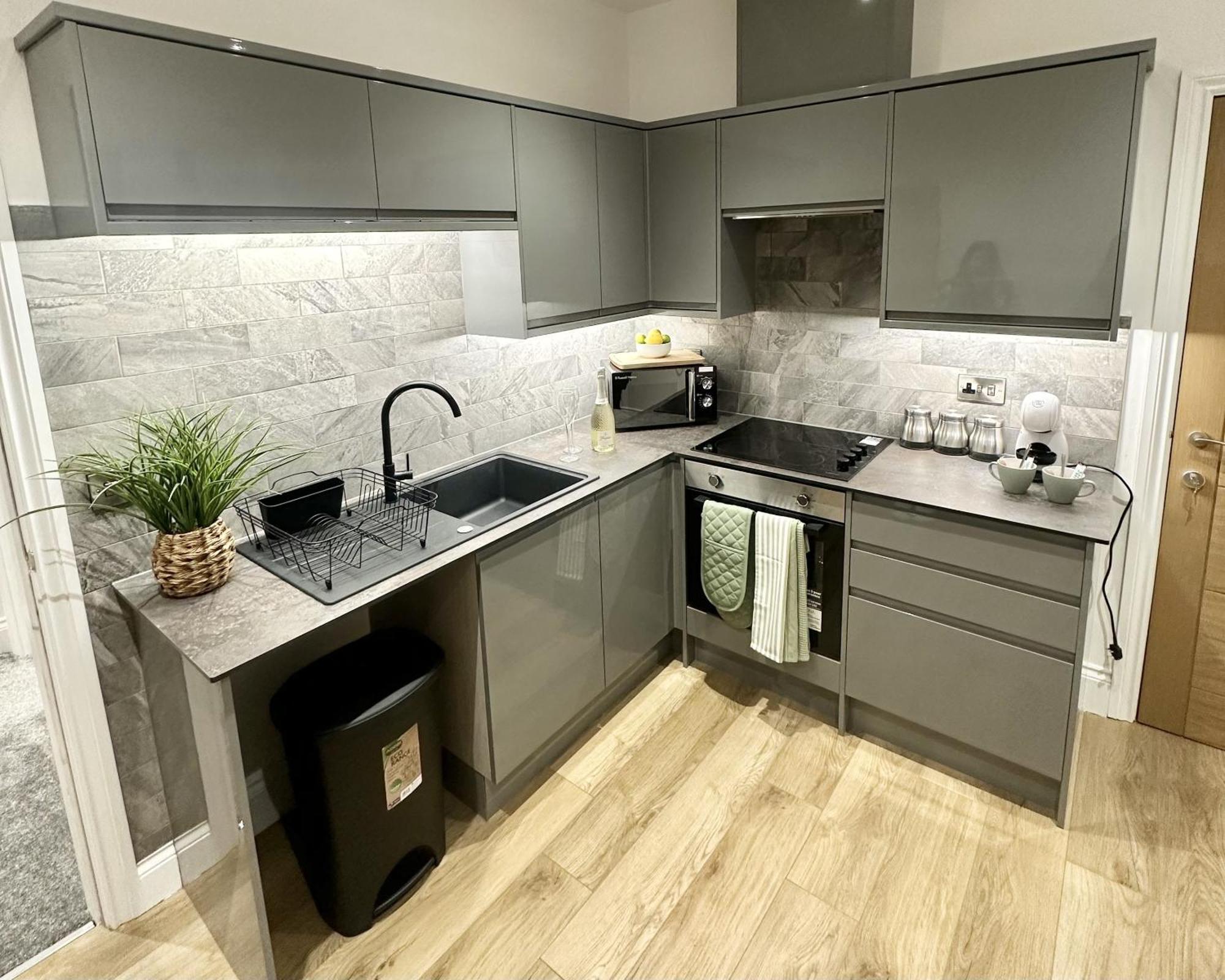 The Yorkshire Crown - Luxury Apartment - Free Parking Nearby ฮาร์โรเกต ภายนอก รูปภาพ