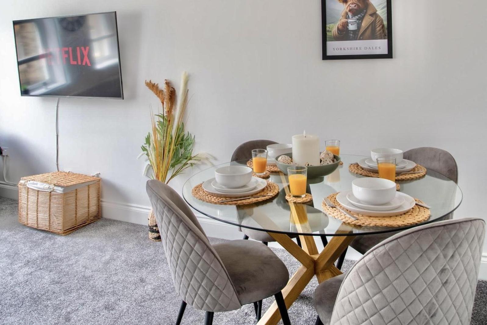 The Yorkshire Crown - Luxury Apartment - Free Parking Nearby ฮาร์โรเกต ภายนอก รูปภาพ