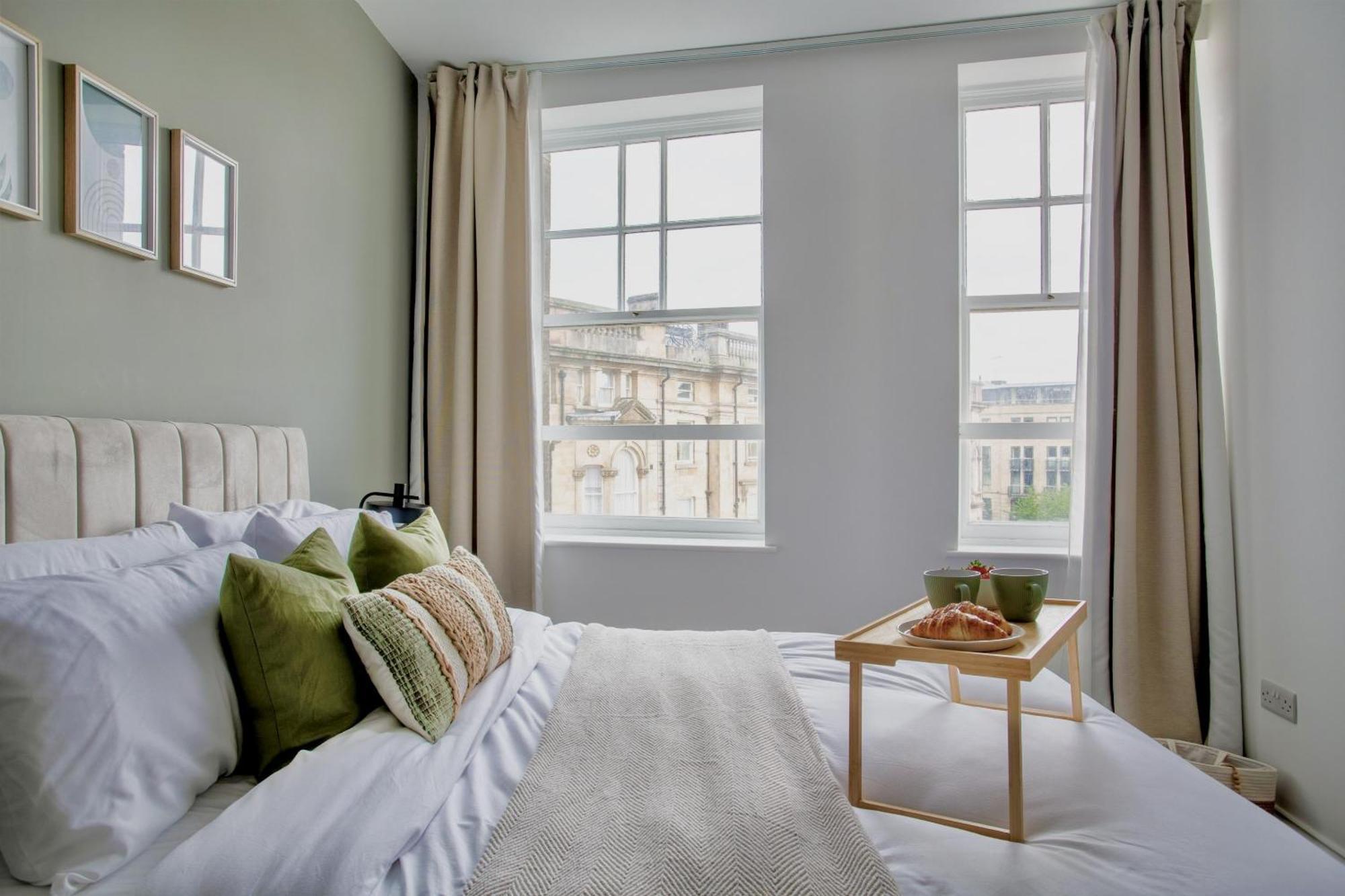 The Yorkshire Crown - Luxury Apartment - Free Parking Nearby ฮาร์โรเกต ภายนอก รูปภาพ
